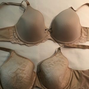 Chantelle Pair of Bras 34 D